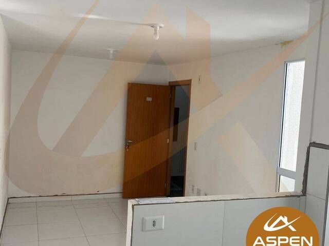 #2065 - Apartamento para Venda em Arapongas - PR - 3